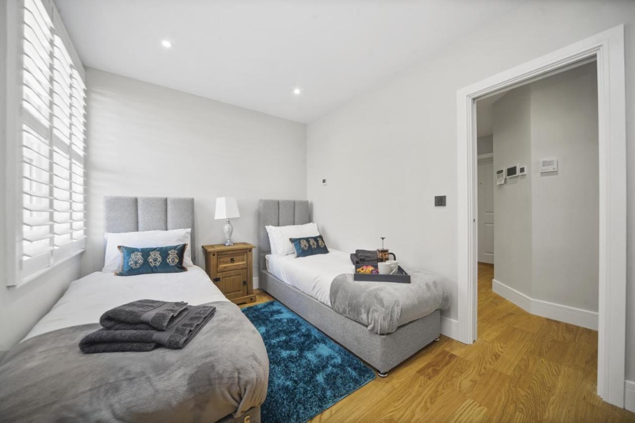 Flat 1 Bridge House Staines-upon-Thames Exterior foto